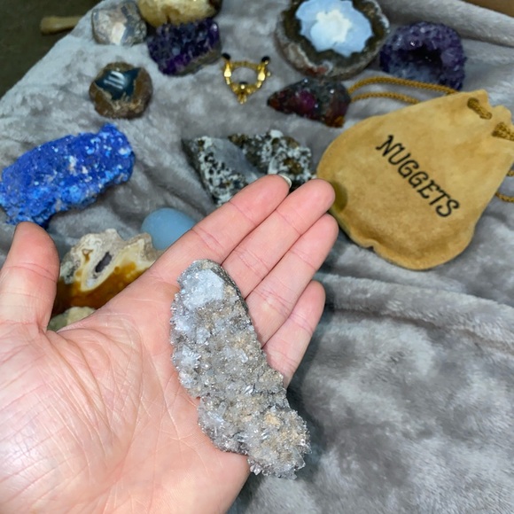 Raw Celestite Geode Druzy Crystal - Picture 8 of 8